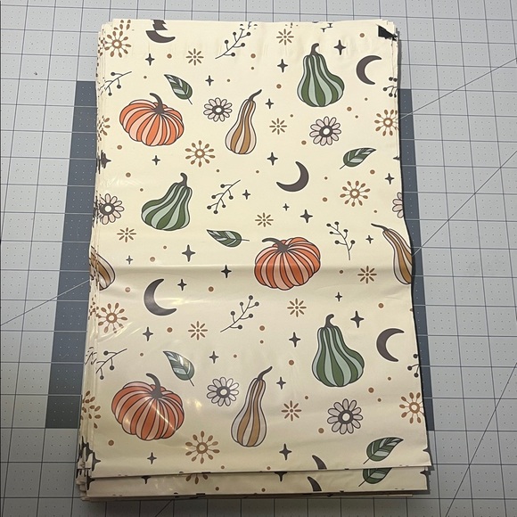 10 Autumn Harvest Pattern poly mailers - Picture 3 of 6